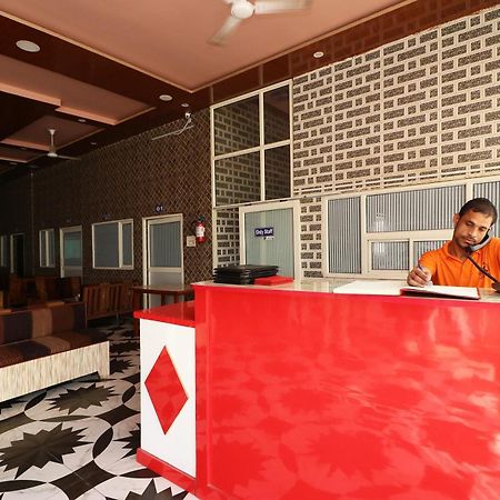 Hotel O Ch. Jyoti Hotel & Restaurant Dhāruhera Eksteriør billede
